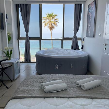 Sea Line Hotel From R&A Group Bat Yam Bagian luar foto