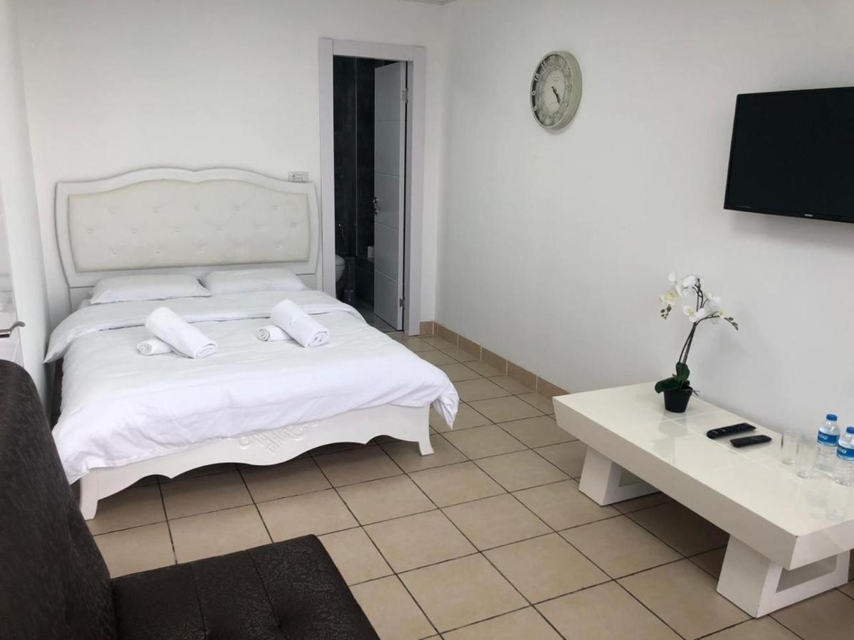 Sea Line Hotel From R&A Group Bat Yam Bagian luar foto
