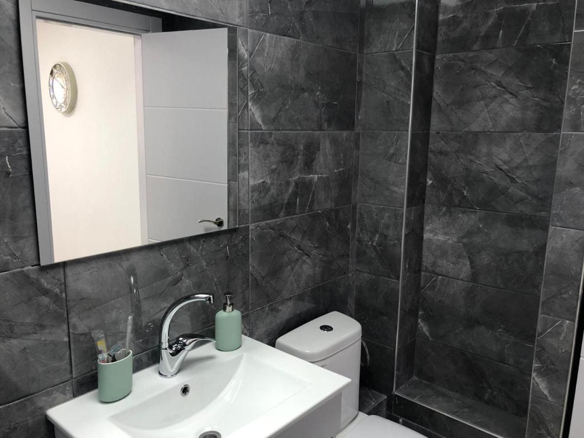 Sea Line Hotel From R&A Group Bat Yam Bagian luar foto