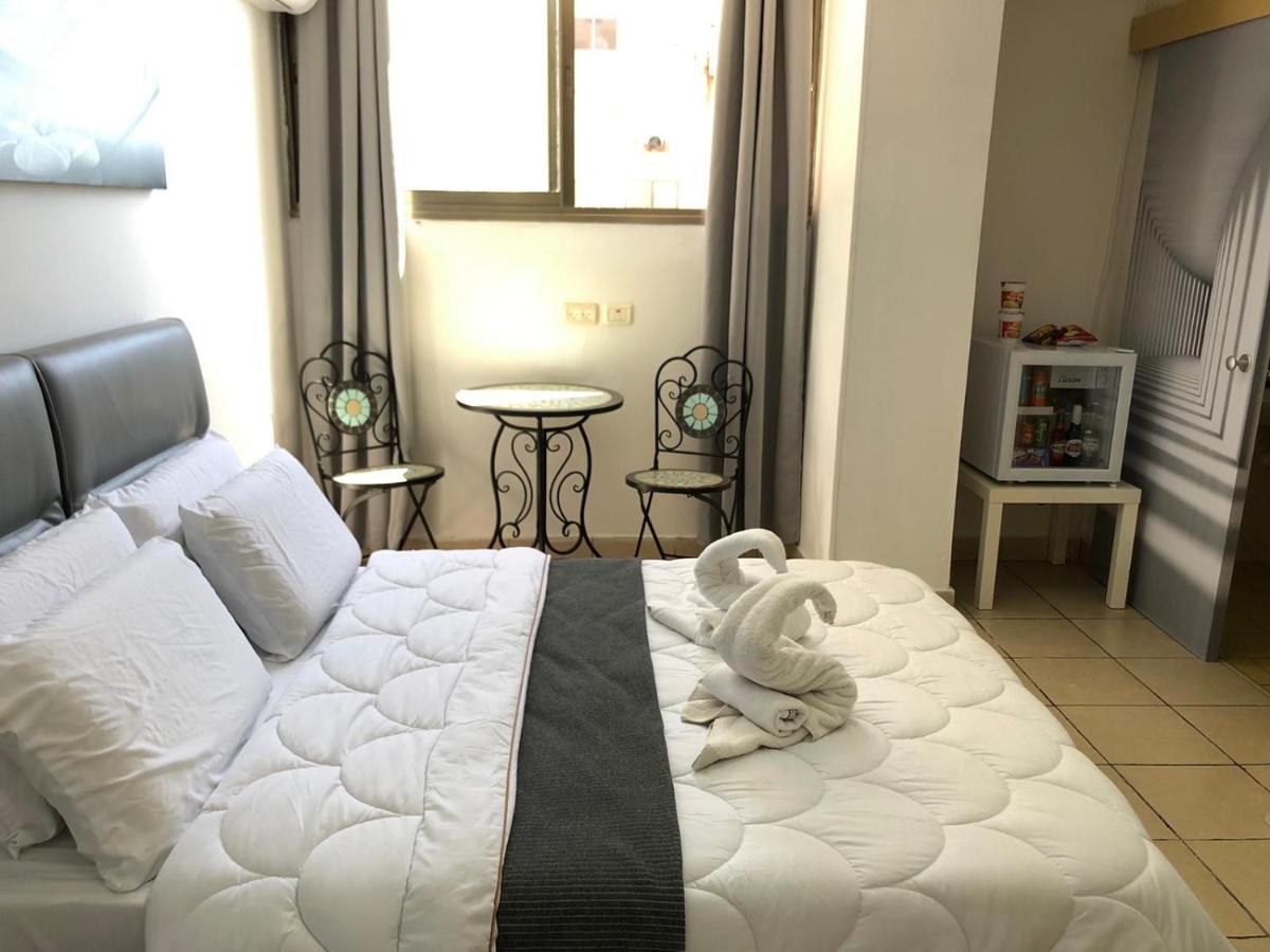 Sea Line Hotel From R&A Group Bat Yam Bagian luar foto