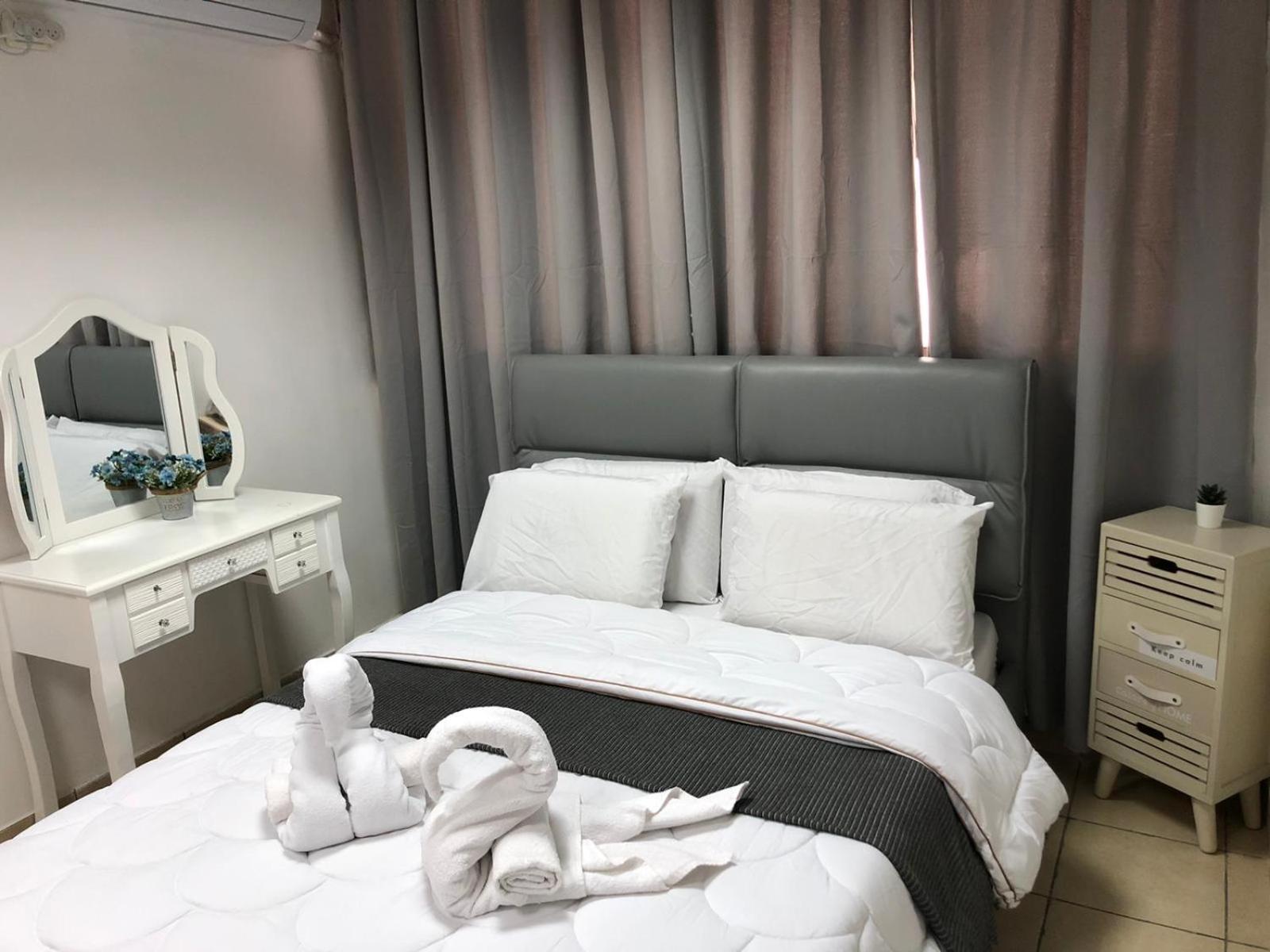 Sea Line Hotel From R&A Group Bat Yam Bagian luar foto