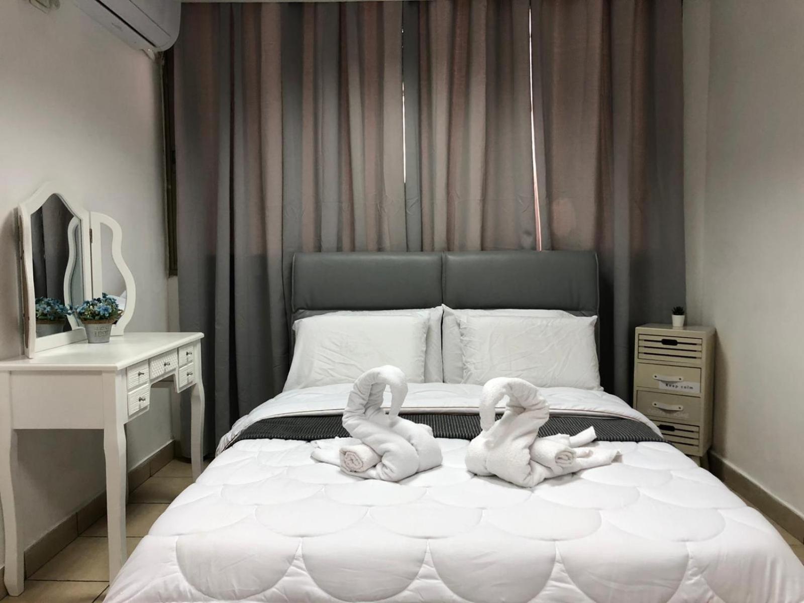 Sea Line Hotel From R&A Group Bat Yam Bagian luar foto