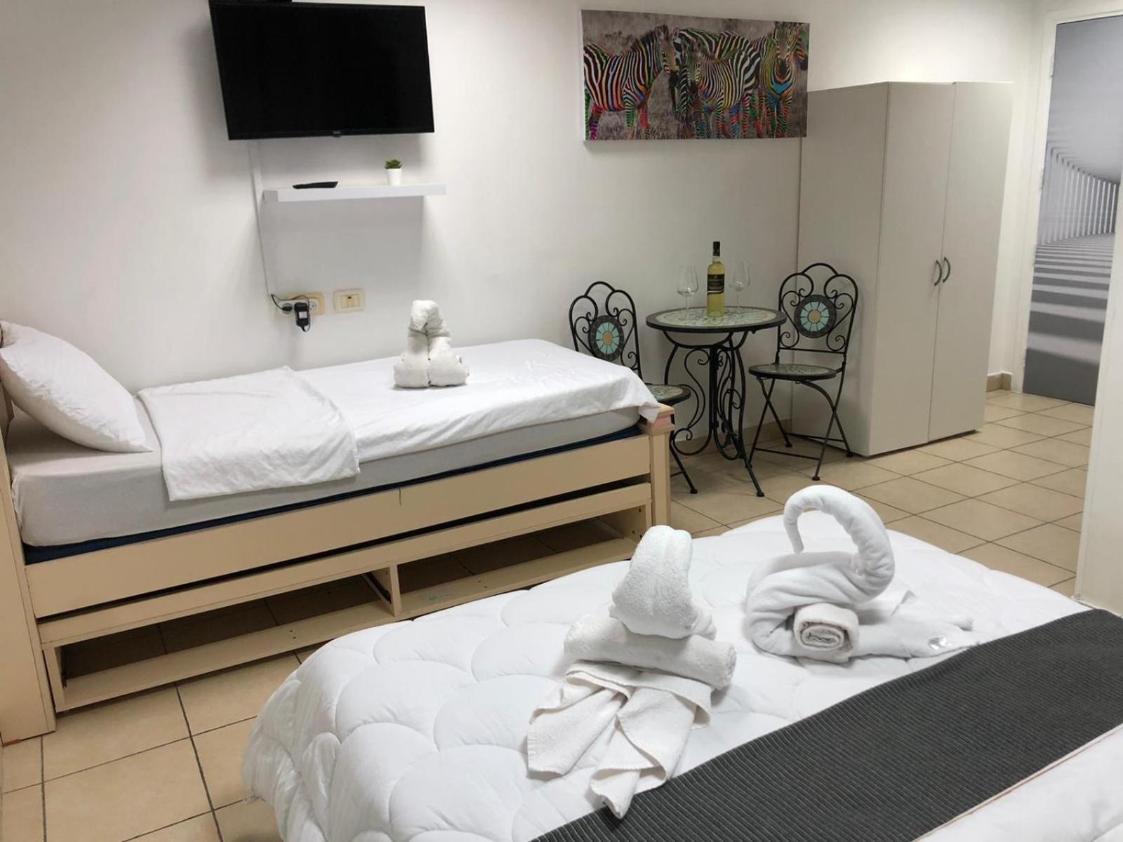 Sea Line Hotel From R&A Group Bat Yam Bagian luar foto